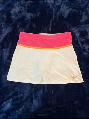 EUC Nike Women's White Skort with Pink Waistband and Orange Trim